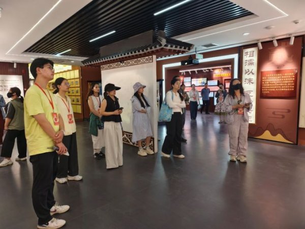 正好配资 “石榴花开 籽籽同心”铸牢中华民族共同体意识网络主题活动走进新和县